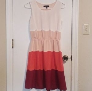 Scalloped color block dress